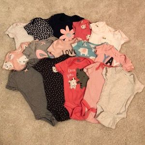 Lot of onesies (15)